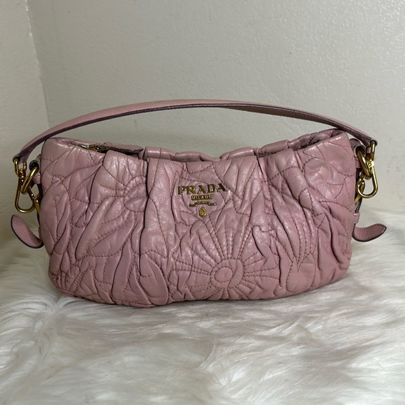💯Authentic Prada Napa Stitches Hobo Pochette Shoulder Bag in Gold Hardware🍀 - Picture 6 of 17